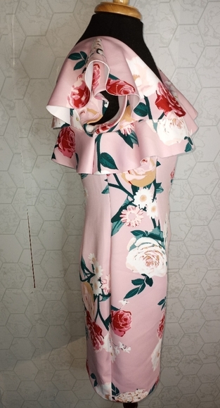 Guess womans convertible off the shoulder to one shoulder floral ruffle dress - Picture 6 of 16